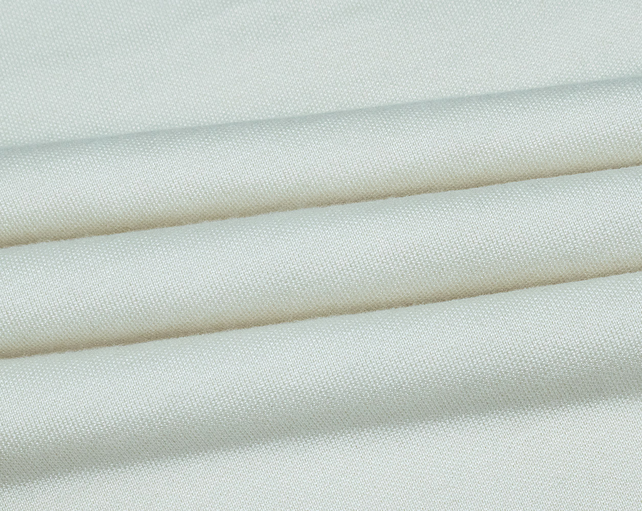 Сто процентов арандовой трикотажной ткани.